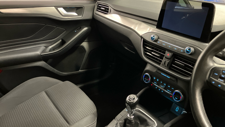 Ford Focus 1.0 EcoBoost 125 Titanium 5dr Petrol Hatchback